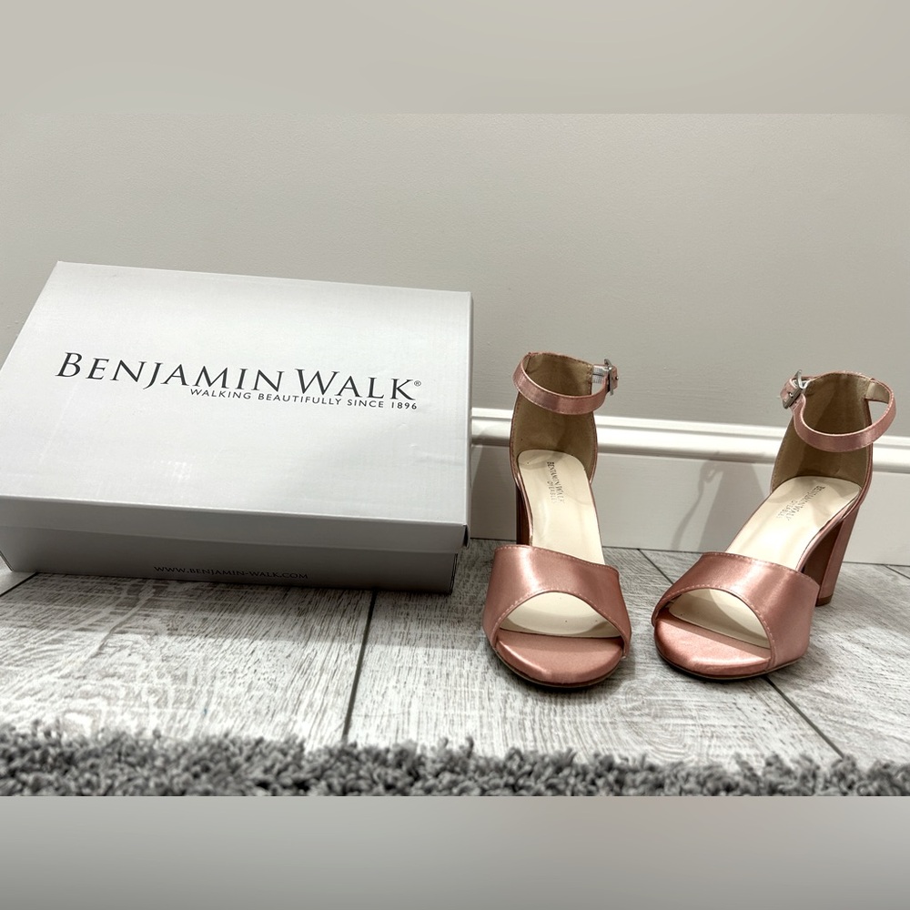 NEW IN BOX: Benjamin Walk Amaya Dyeables Women's Pink Heels